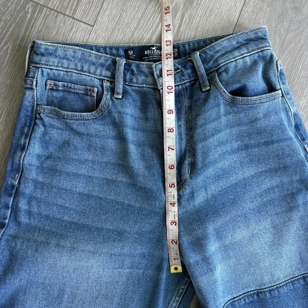 Hollister Womens Blue Denim Patchwork Ultra High-Rise Mom Jeans Size 5R (27x27)